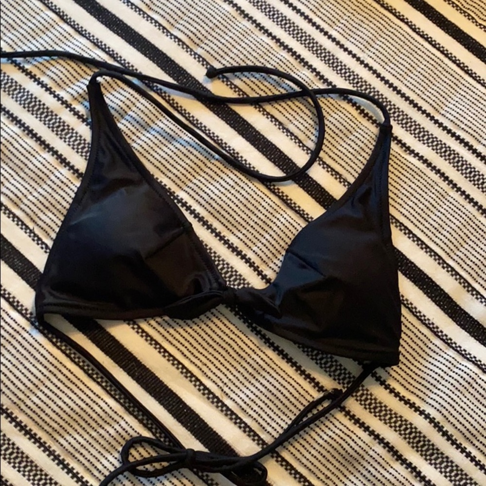 Black VS bikini top